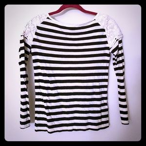 Striped long sleeve with lace shoulders